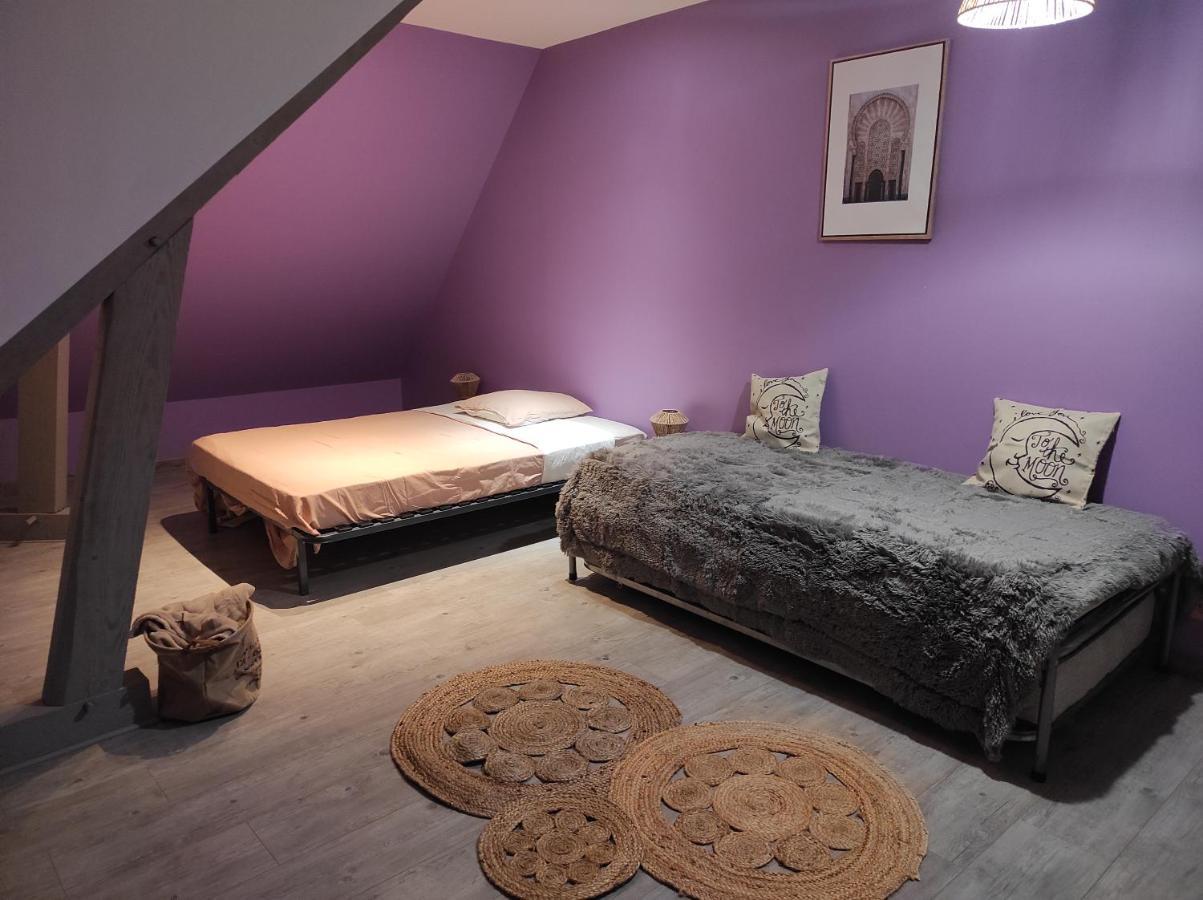 Agreable Et Spacieuse Chambre Familiale Sansac-de-Marmiesse Exteriér fotografie